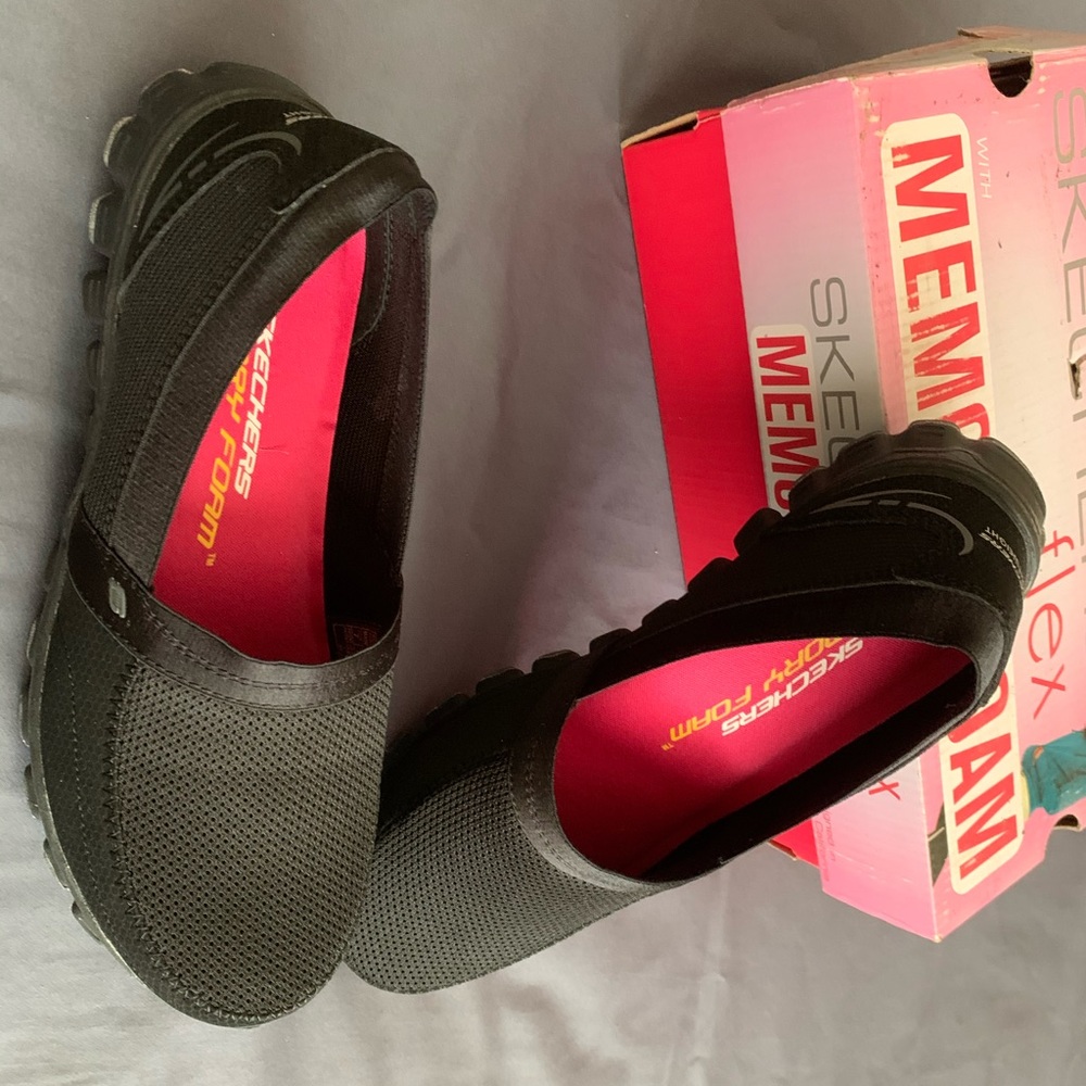 Women’s Skechers Flex memory foam